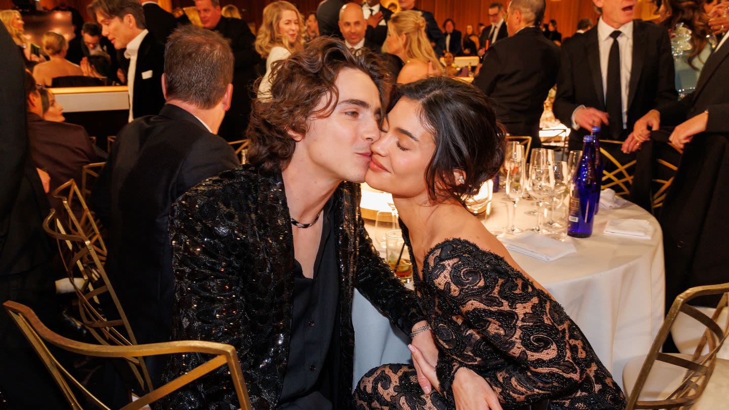 Kylie Jenner and Timothée Chalamet Were Photographed on a Movie Date