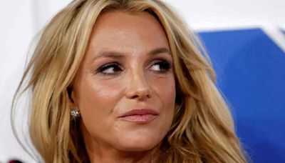 Britney Spears sufre accidente doméstico y pierda las cejas y las pestañas