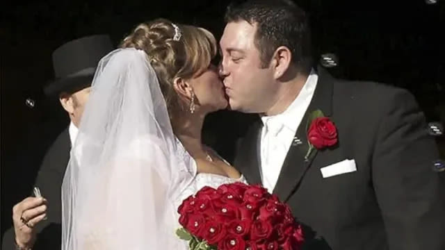 Four Weddings (2009) Season 3 Streaming: Watch & Stream Online via HBO Max