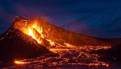 Iceland’s Fiery Volcano: Geochemical Analysis Reveals Hidden Magma Pools