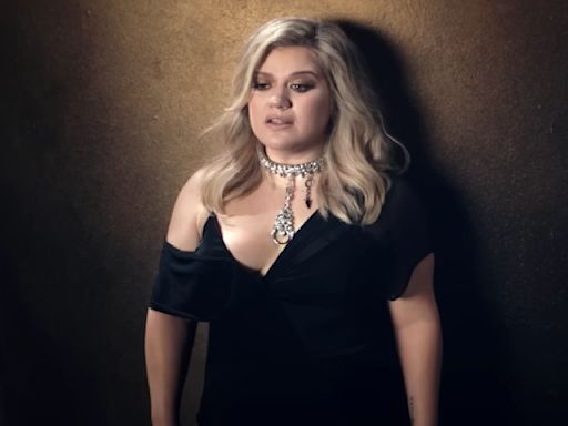 How Does Kelly Clarkson's Friends Feel About Her Drastic Weight Loss? Here's What Report Says