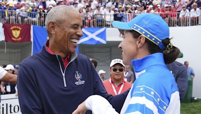 Carlota Ciganda charla con Barack Obama durante la primera jornada de la Solheim Cup