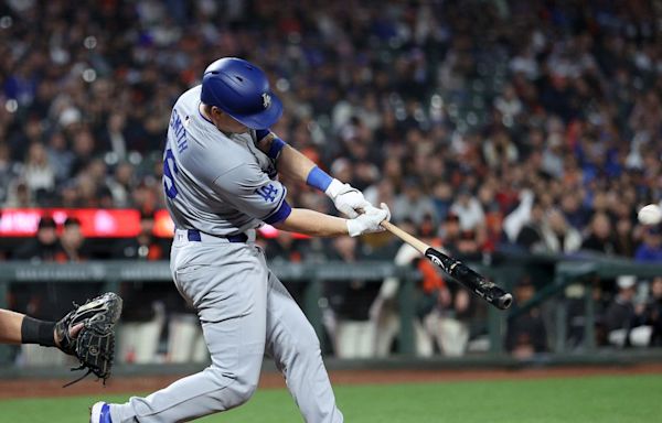 Will Smith lifts Dodgers to victory in extras over Giants