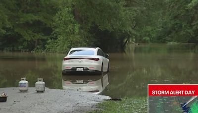 Evacuations underway as San Jacinto River floods! Rising waters threaten homes