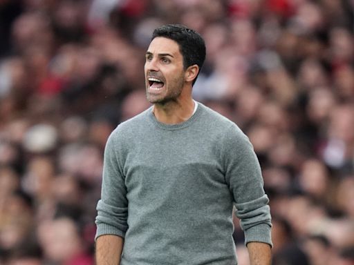 Arteta secretly hired team of pickpockets to nick Arsenal stars' phones