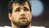 Former NFL RB Peyton Hillis off ventilator after 'saving his family' in swimming accident