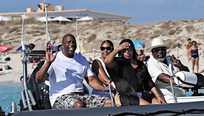 Magic Johnson Kicks Off Yacht Vacation W/ Cedric The Entertainer, Samuel L. Jackson