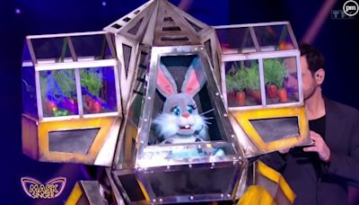 "Mask Singer" 2024 : On a démasqué le Robolapin... il s'agit d'un célèbre acteur et humoriste