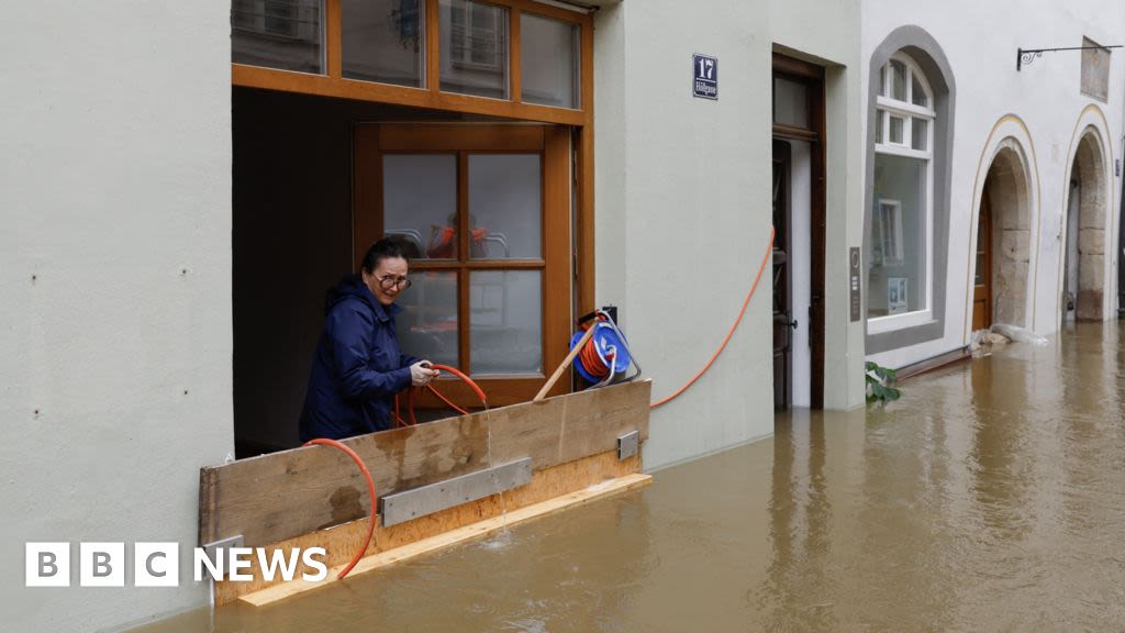 Germany's deadly floods spread along Danube