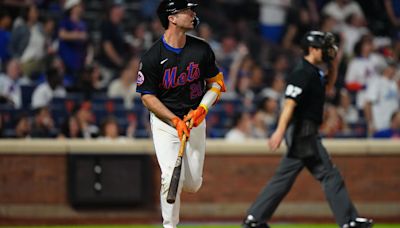 Mets hit 3 homers, but bullpen woes doom them in loss to Giants