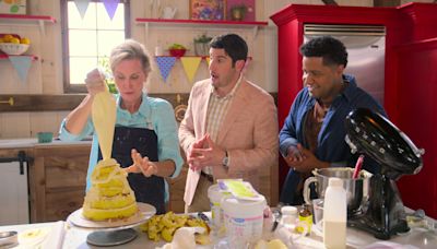 Jason Biggs knows 'attractive pie' hosting Netflix's 'Blue Ribbon Baking' show