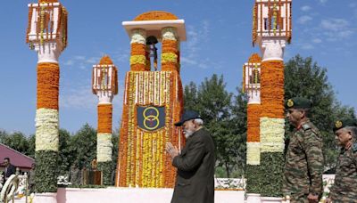 Kargil Vijay Diwas: Pakistan hasn’t learnt anything from the past, says PM Modi