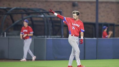 Hays Larks claim first NBC World Series championship, topping Hutchinson Monarchs