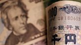 Yen hits weakest level since 1990, pound down after PM announces resignation