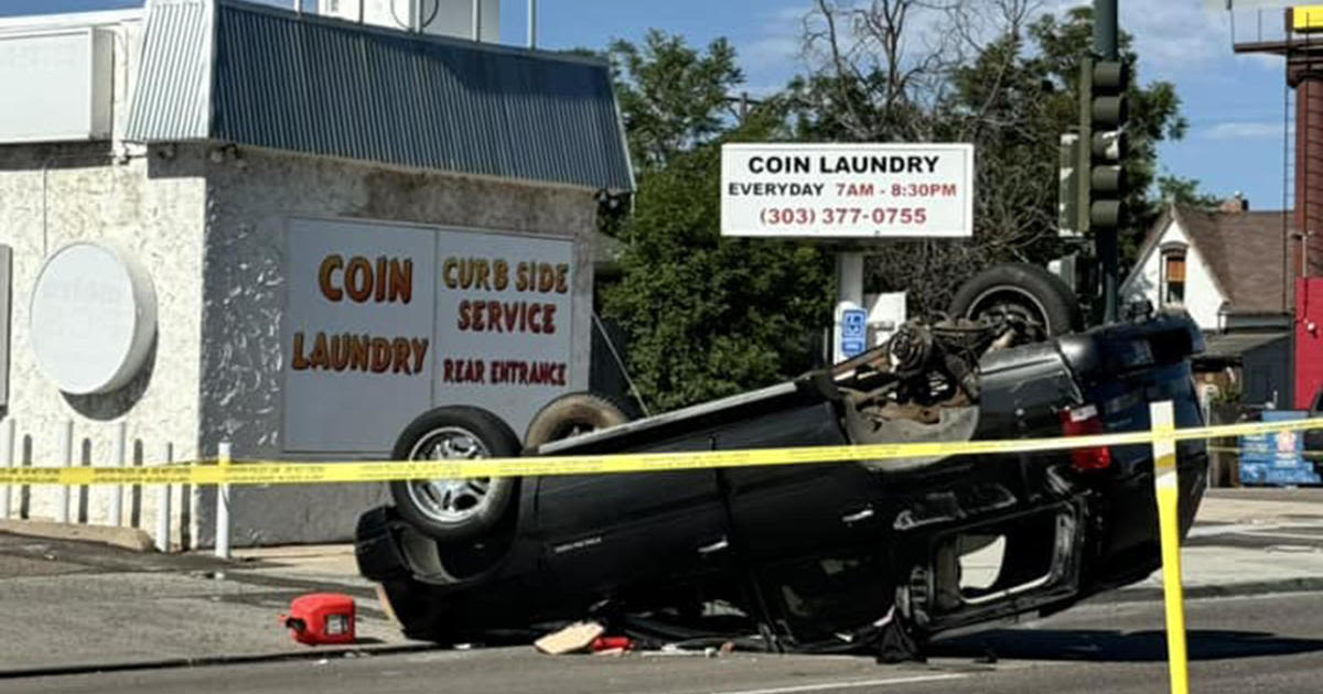 Denver police search for 2 suspects who fled from rollover crash at Quebec Street and Colfax Avenue