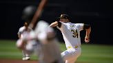 Jake Cronenworth’s bases-loaded walk lifts Padres over Marlins