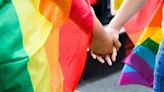 10 mil personas exigen derechos para la comunidad LGBTTTIQ+ en Neza