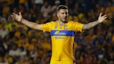 Martinoli deja sorprendido a Gignac tras mostrarle su nivel de francés