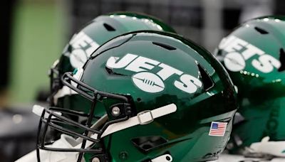 Jets great gets elected to special honor that led him to NFL