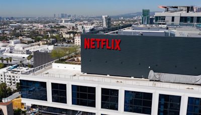 Netflix Adds 8 Million Customers, Extending Lead Over Rivals