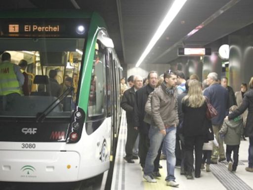 Málaga encabeza la mayor subida de viajeros en metro de España | Sociedad | Cadena SER