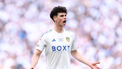 Brentford 'in pole position' to sign Leeds United's Gray after enquiry