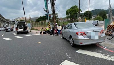 騎士遭右轉車撞！人車噴飛再撞待轉機車