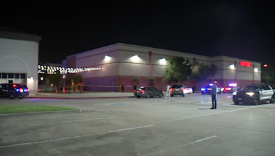 Argument over missing cellphone leads to shooting outside AMC Willowbrook 24 movie theater, HPD says