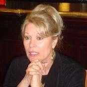 Leslie Easterbrook