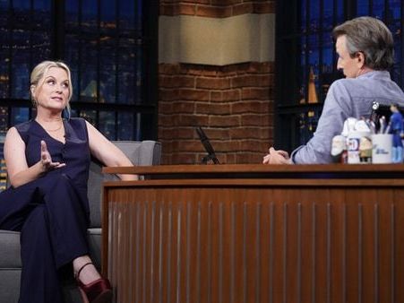 Amy Poehler and Seth Meyers bond over their anger-induced Boston accents - The Boston Globe