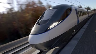 Rail users face 'don't travel' message after axing of HS2 watchdog warns | ITV News