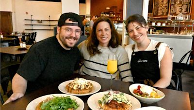 Downtown Olympia: a restaurant opens, a bakery does the same and a restaurant is set to close