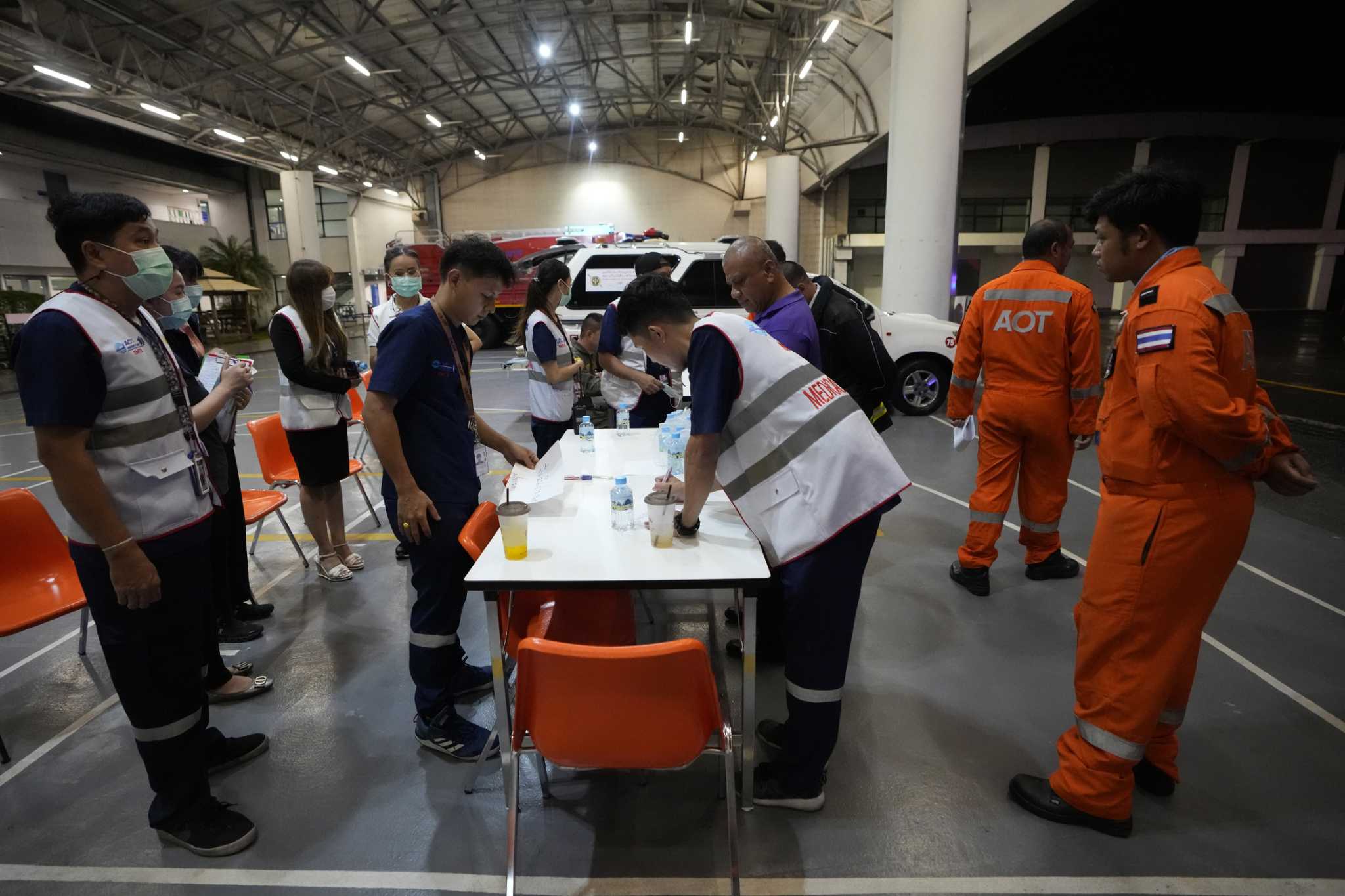 Severe turbulence during Singapore Airlines flight leaves several people badly injured. One man died