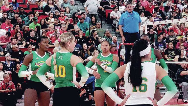 Tables turn in Vegas as Wahine lose in five sets to UNLV