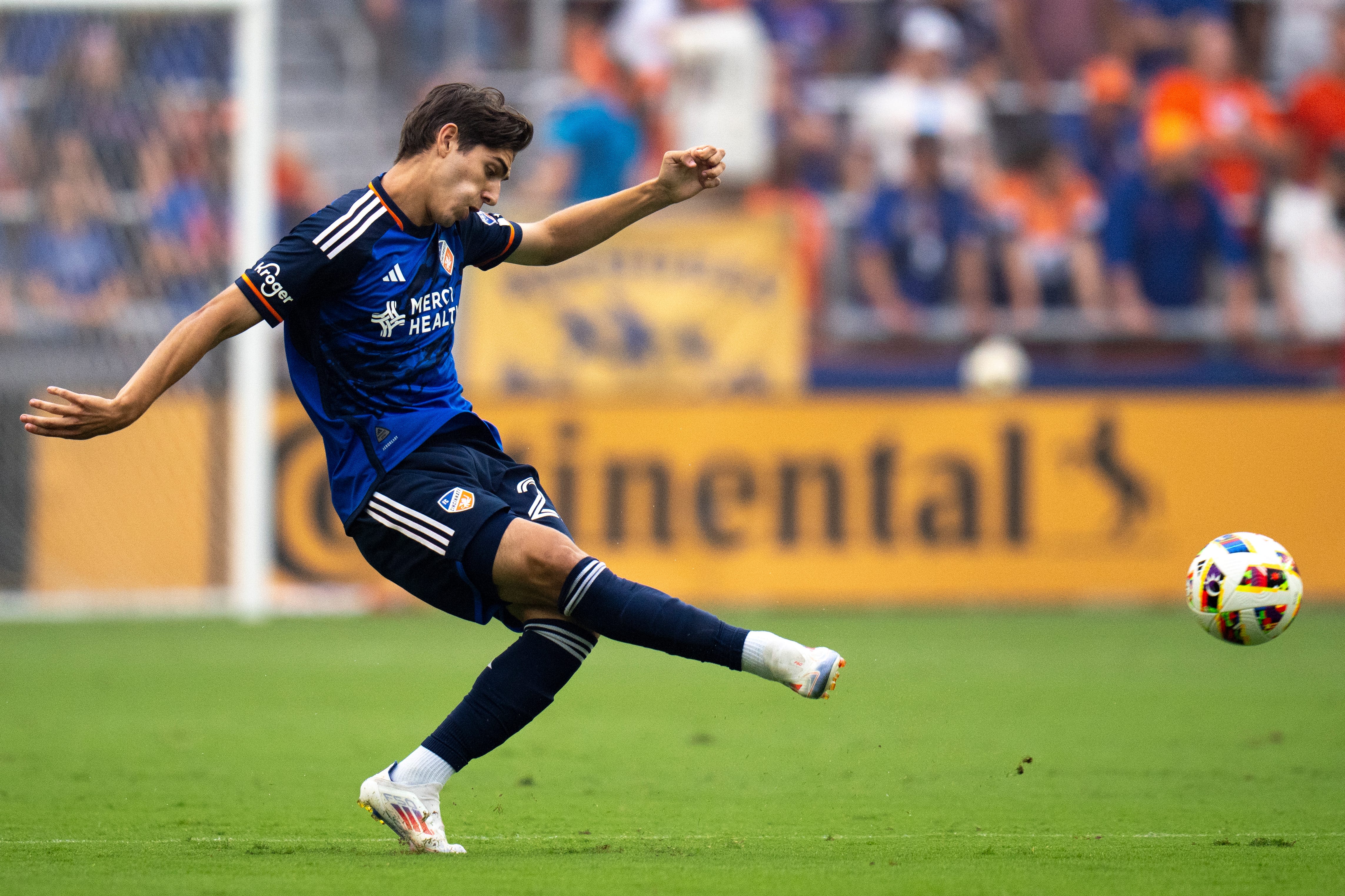 FC Cincinnati, missing Luciano Acosta, falls to Chicago Fire at TQL Stadium | Replay