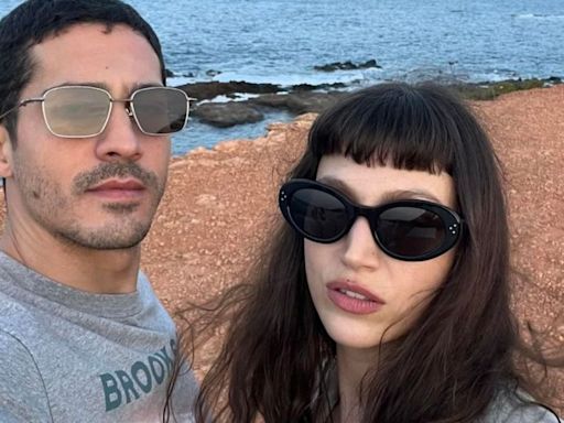 Las fotos de las vacaciones del Chino Darín y Úrsula Corberó en las playas de Ibiza