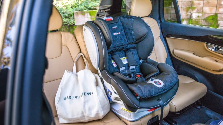 Champaign Police stress car seat safety for summer road trips