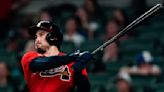 D'Arnaud hits 2 of Braves' 5 homers in 8-1 win over Marlins