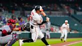 Orioles aplastan 10-3 a los Rojos en el debut de Westburg