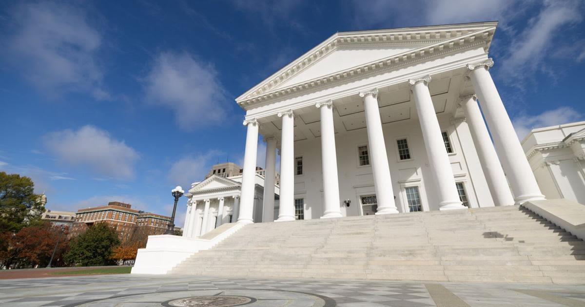 RVA 100: What ancient building was the Virginia State Capitol designed after?