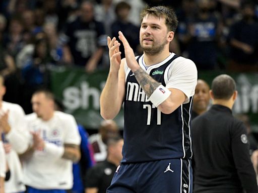 Dallas Mavericks' Luka Doncic on Game 4 Injury Report vs. Clippers with Knee Soreness