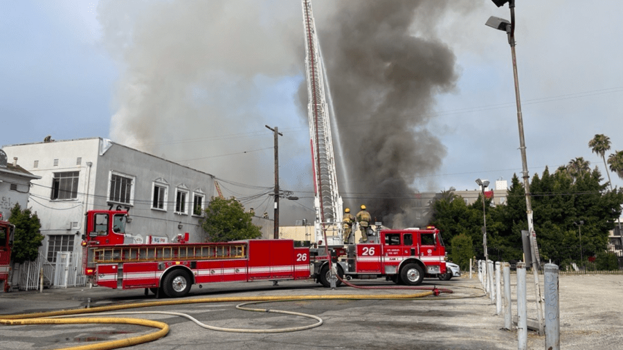 Abandoned restaurant in Koreatown bursts into flames