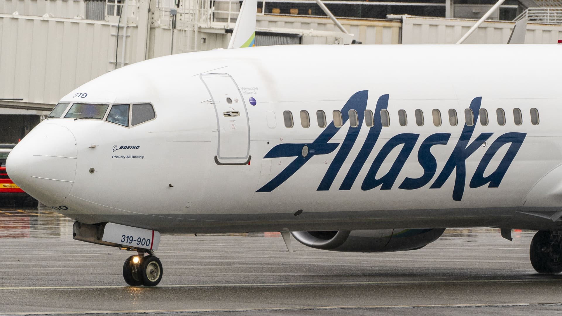 Alaska Airlines flight attendants reject new contract, union says there's 'more work to do'