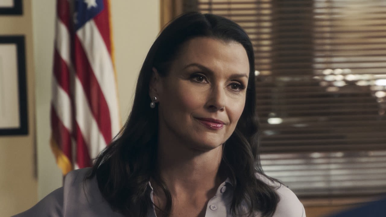 ...CBS Reconsider': Bridget Moynahan Posted About Blue Bloods' Mid-Season Finale, And Of Course The Fans Can...