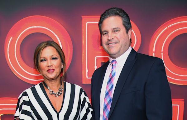 Vanessa Williams Reveals She Secretly Got Divorced From Jim Skrip