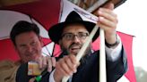 Chabad of Tallahassee celebrates Hanukkah with menorah lighting, parade