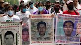 Mexico arrests general in case of missing students