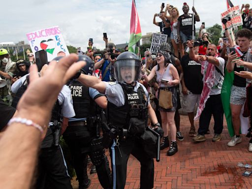 Photos of the 'Violent' Anti-Netanyahu Protests in D.C.