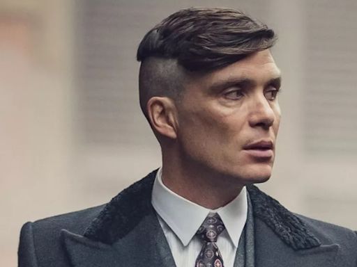 “Por orden de los Peaky Blinders, Tommy Shelby ha vuelto”: Cillian Murphy regresa al set para la película de la serie - La Tercera