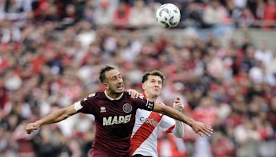 River - Lanús, en vivo por la Liga Profesional: el Millonario estrena sus refuerzos en el Monumental